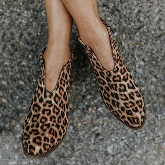 Last 5.5 Leopard ankle bootie - Picture 5 of 8